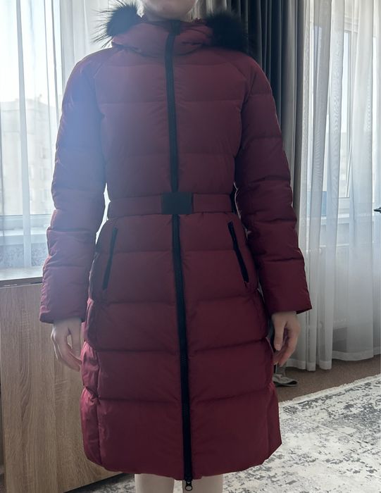 Продам плащ пуховик .