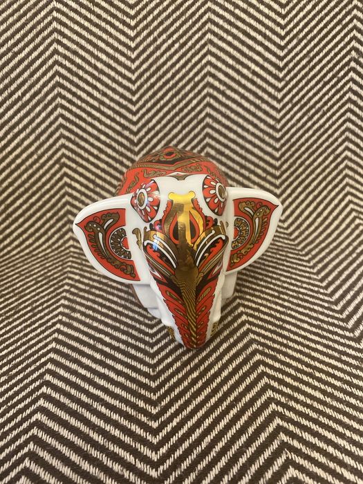 Фарфоровые чайницы-слоники