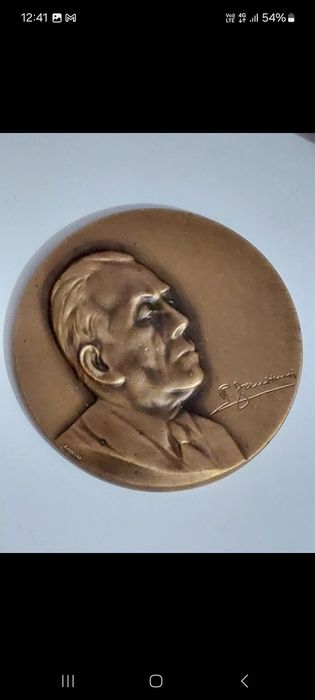 Medalie Bronz Centenar Riccardo Zandonai (1983) – Sculptor E. Cravero