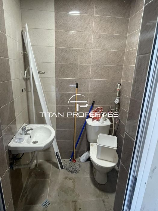 Дава се под наем Магазин в Бургас, Меден рудник - зона В - 120 кв.м за 408 € - Снимка #2