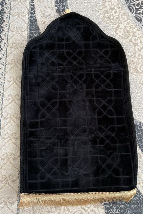 Жайнамаз. Молитвенный коврик