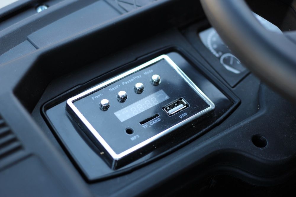 Kinderauto Mercedes ACTROS 4x4 PREMIUM 4x45W #Negru