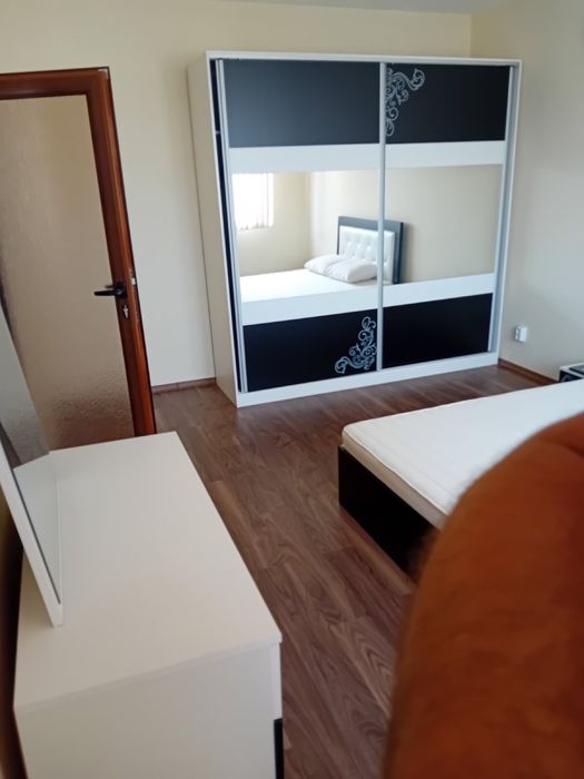 Продава се Двустаен апартамент в Ихтиман - 72 кв.м за 931 €/кв.м - Снимка #3