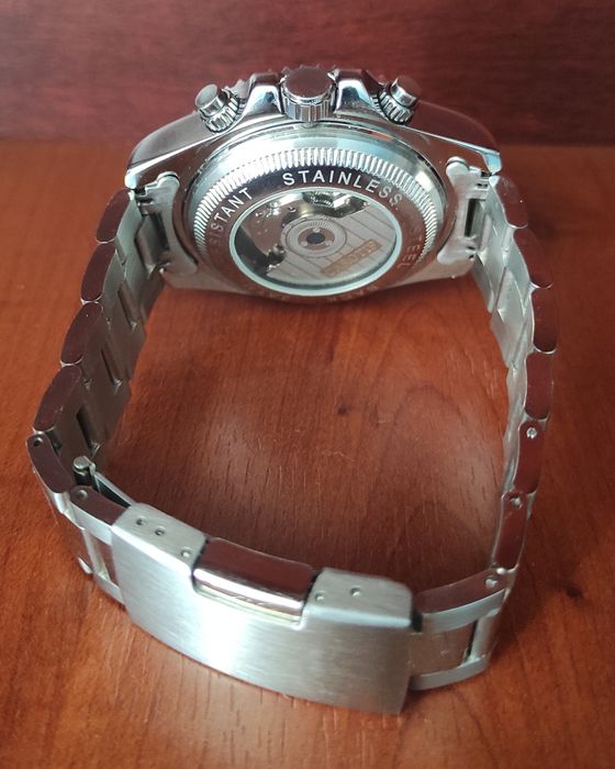 Механические часы Carotif