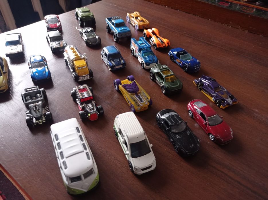 Модели автомобилей , масштабные модели, машинки  от 500