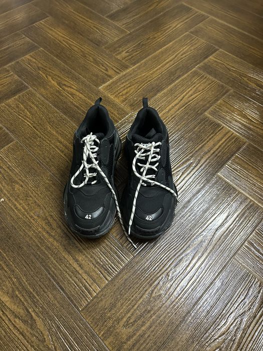 Balenciaga triple s