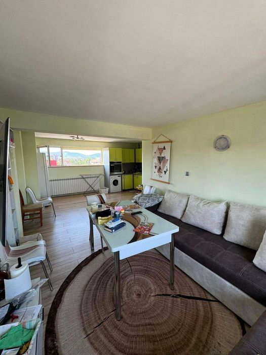 Продава се Тристаен апартамент в Търговище, Център - 90 кв.м за 1020 €/кв.м - Снимка #3