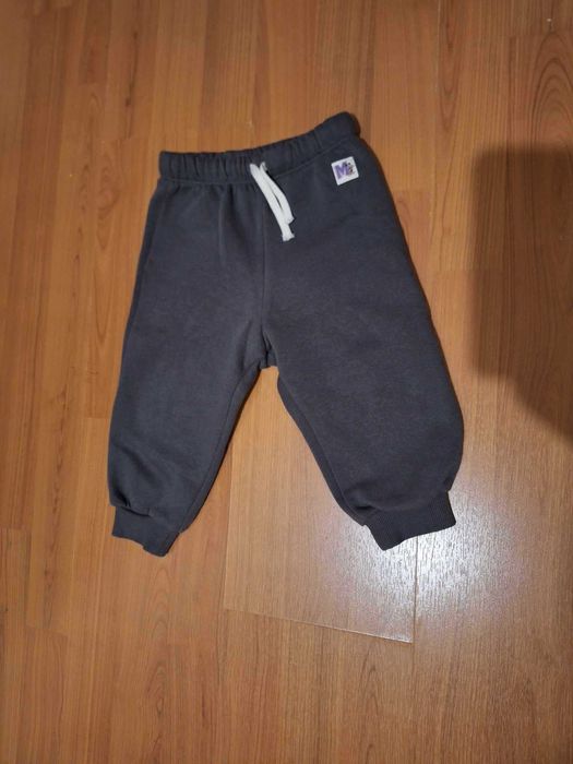 Pantaloni bebe flausati H&M, marimea 80 si bluza flausata primark