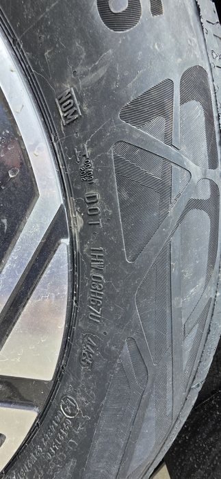 Vand 4 Anvelope TUCSON  215/65/R17 103 V XL