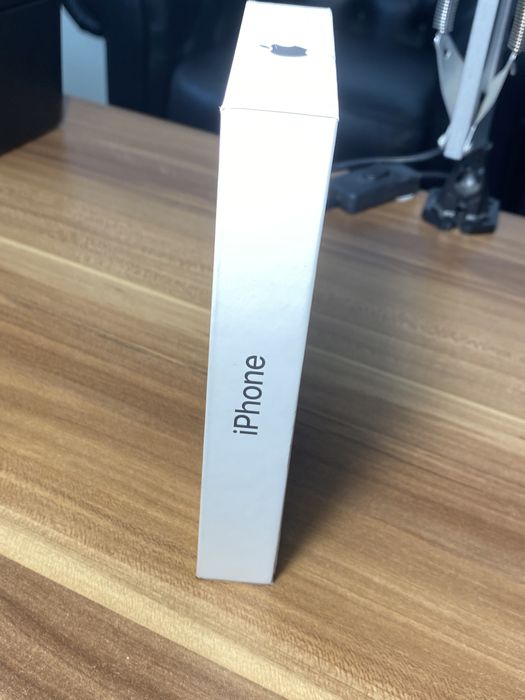 iPhone 16• 128 GB • Black