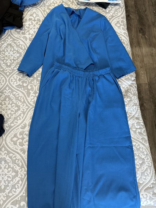 Женкие платья, двойка , 52го размера