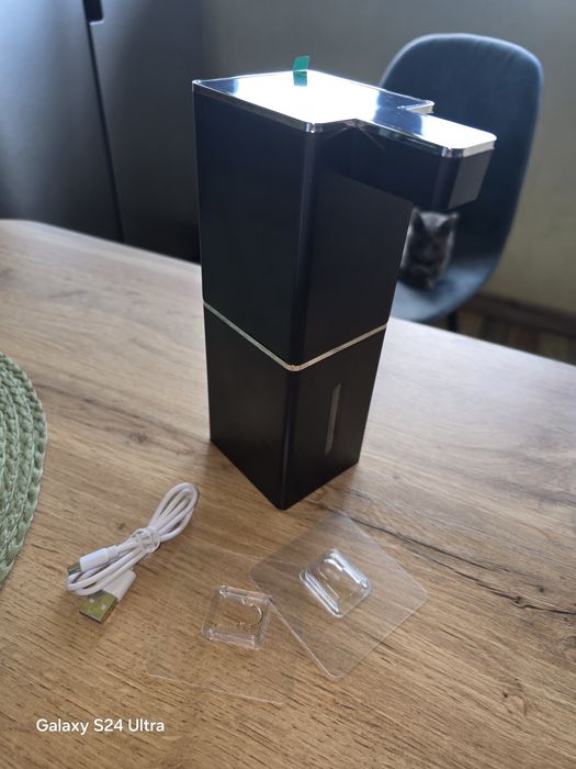 Дозатори автоматични за сапун с пяна