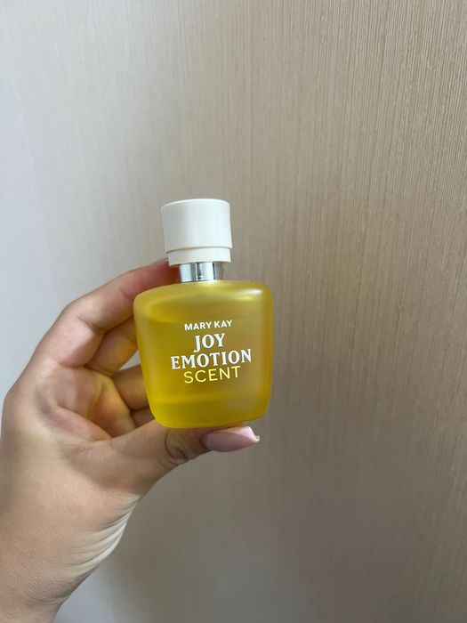 Продам духи от Mary key