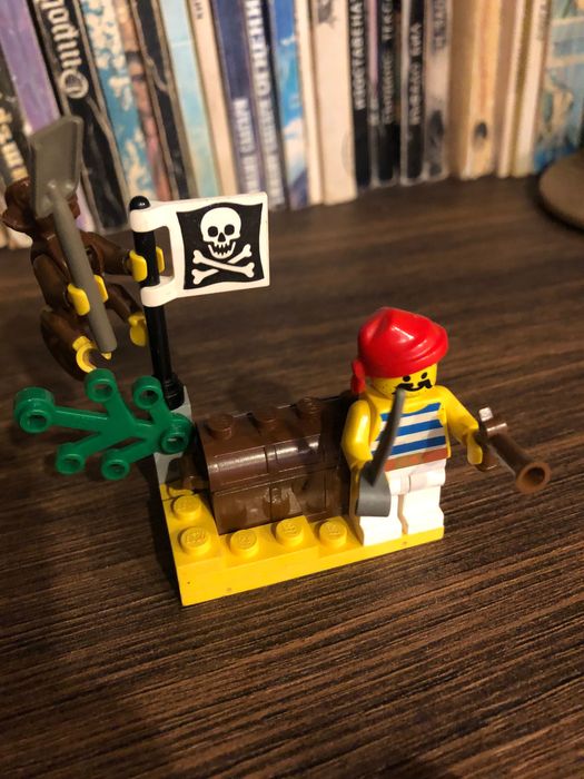 Lego pirates сет 6235