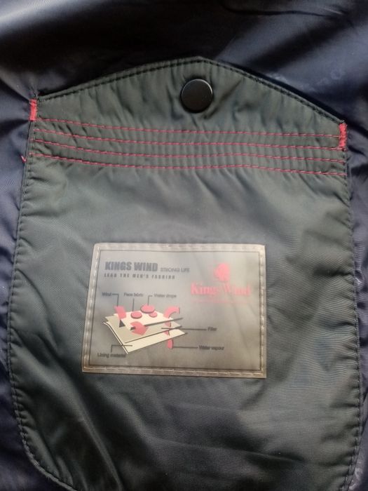 Пуховик зимний, гусиный пух, тёплая.