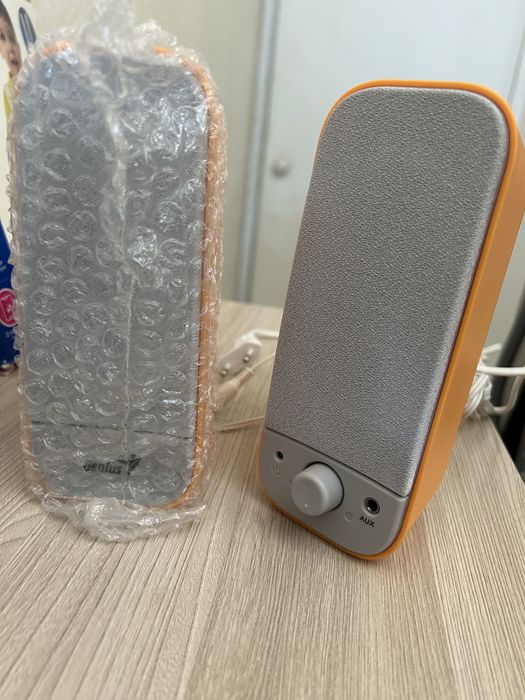 Продам колонки Genius