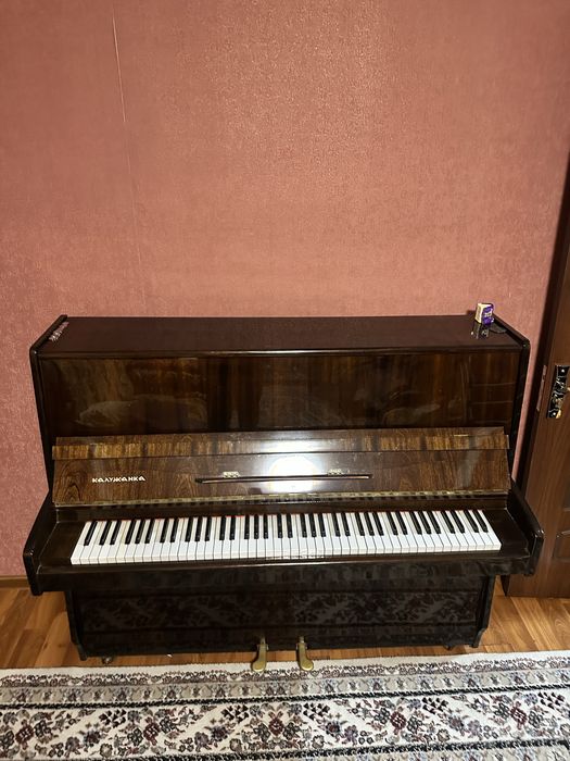 Пианино  /  Piano