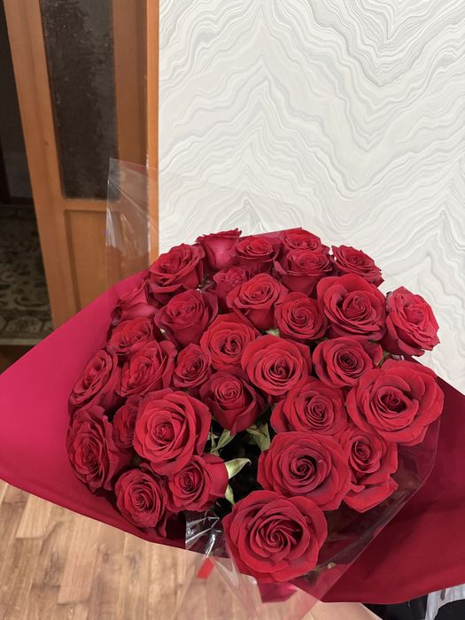 Цветы Розы свежие