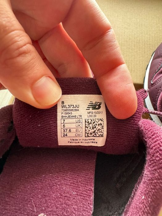 New Balance,marimea 37.5