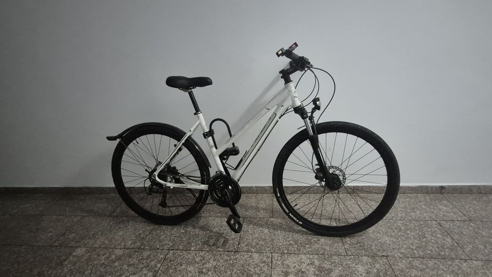 Bicicleta Trekking Univega