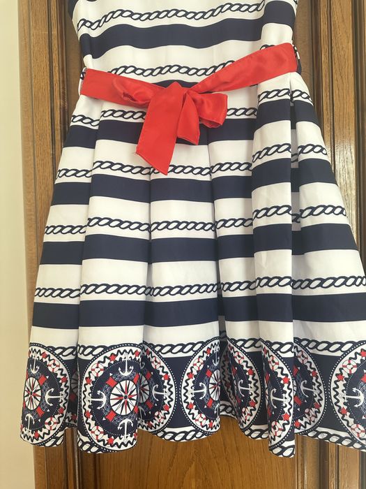 Rochita eleganta fete