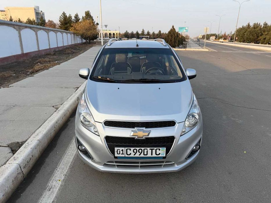 Продаётся Chevrolet Spark LT AT 1.25