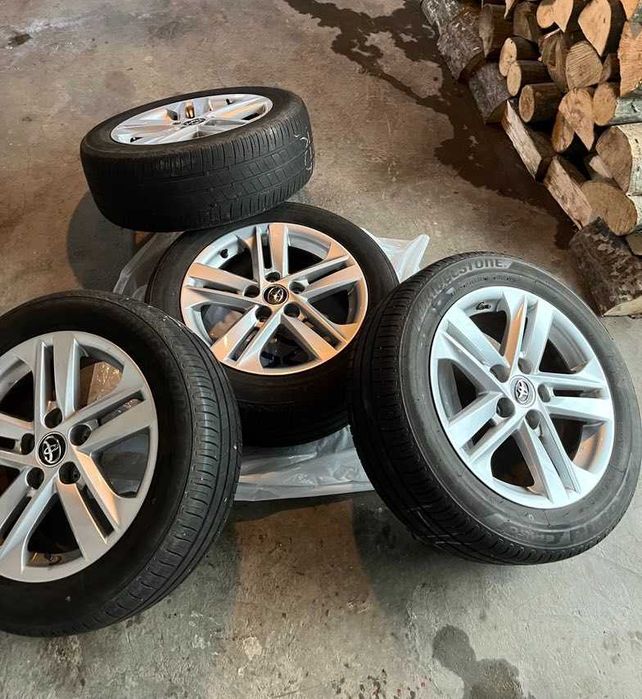 Oригинални Тойота джанти 16” с гуми 4бр.