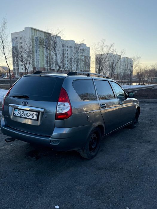 Продаю Приору универсал