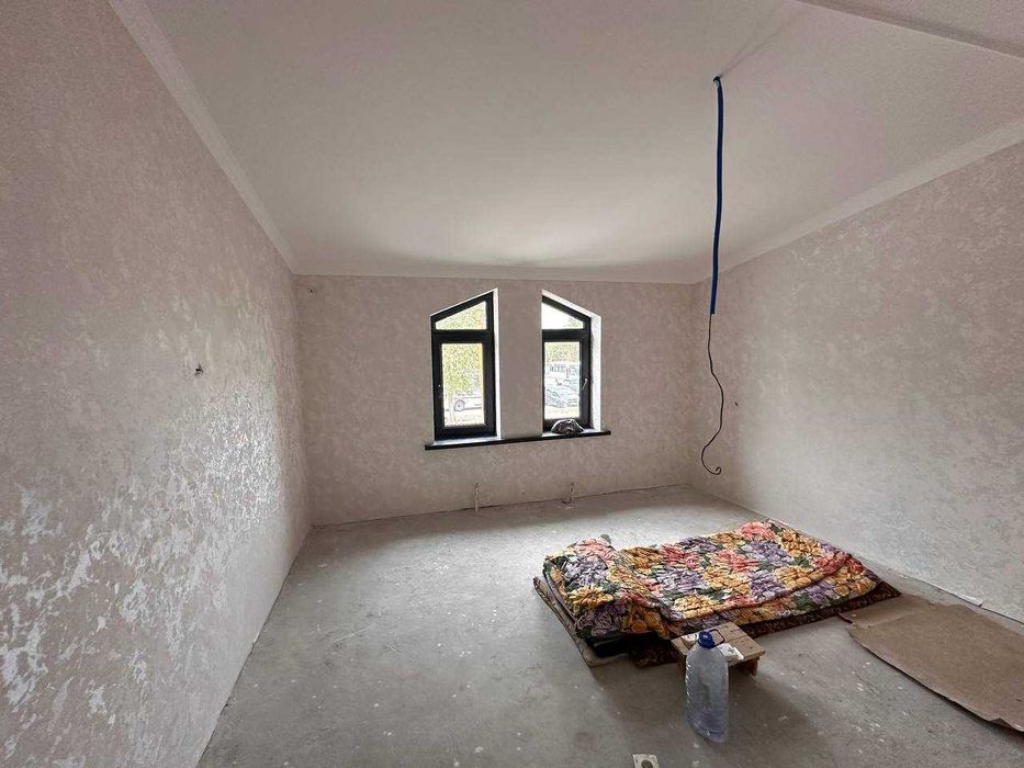 метро Дустлик (Чкалова) Новый Дом 1,25сот 3ком 90м2 2с\у Въезд 2авто