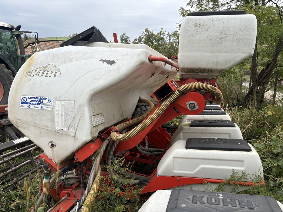 Semănătoare KUHN MAXIMA 2 TS, 6 rânduri, pneumatică, fertilizare