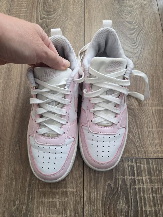 Adidași fete Nike 35.5