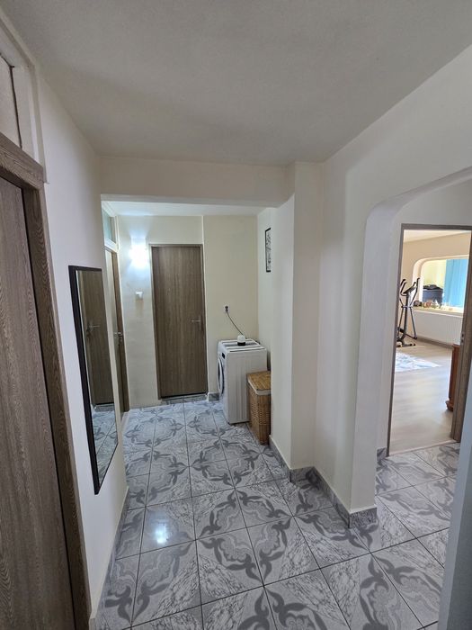 SCHIMB  apartament 3 camere București cu Vila/Casa in zona Brasov