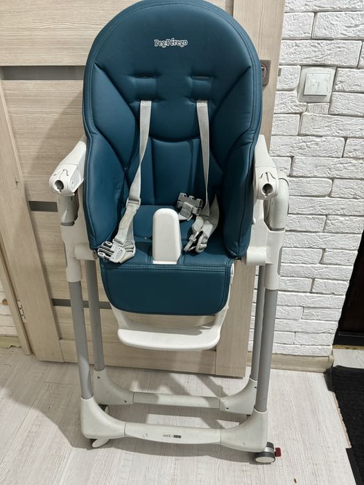 Стульчик для кормления, есть каспи ред