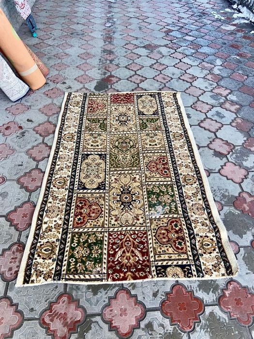 Ковер срочно хорошем состояний