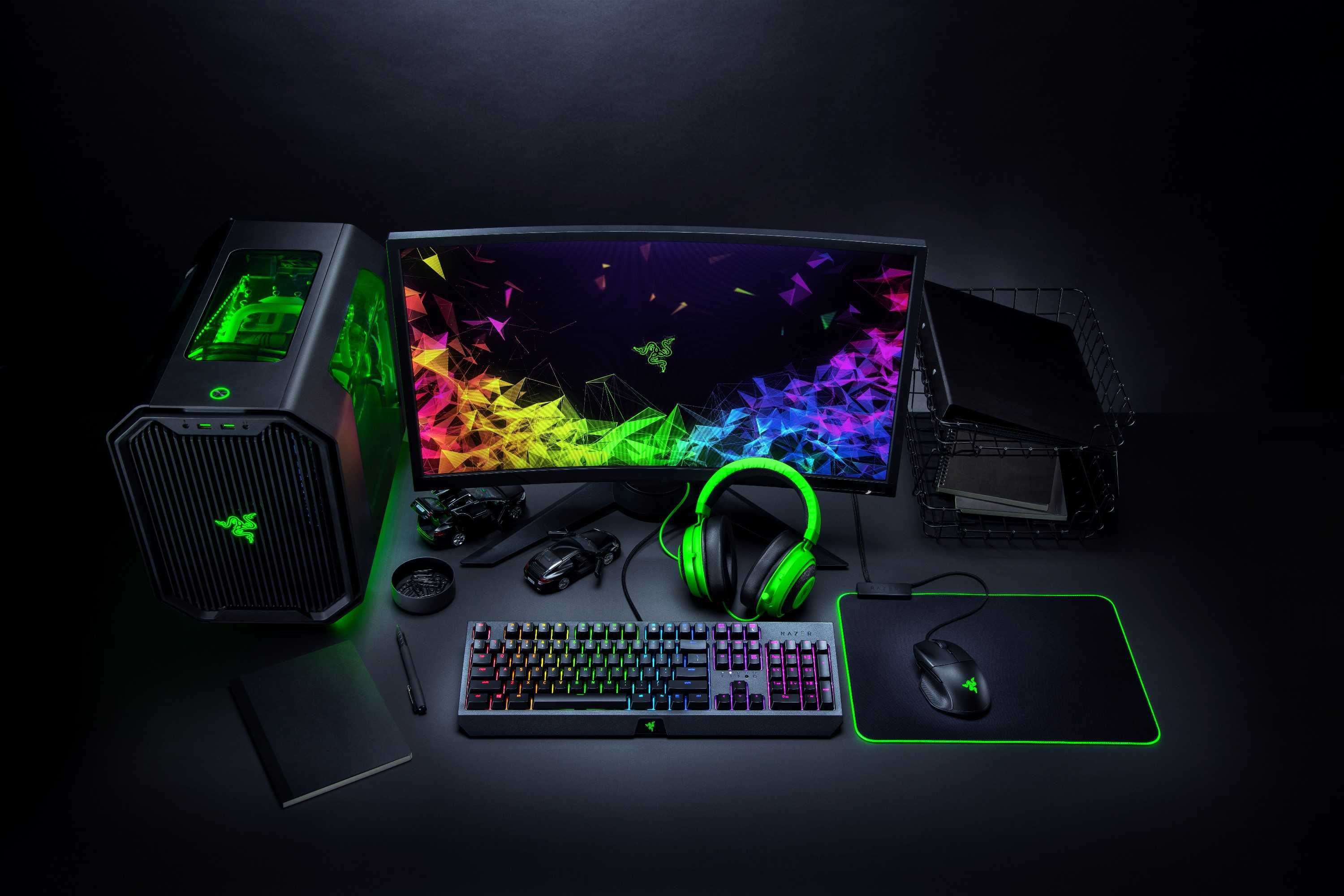 Тем для компа. Игровой компьютер рейзер. Игровые девайсы Razer. Игровой компьютер рейзер игровой монитор Razer. ПК сетап 2019 Razer.