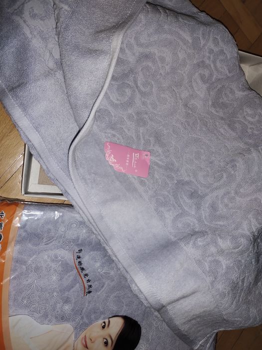 Полотенца подарок на 8март банное приятном оттенке Пекин фабричный отл