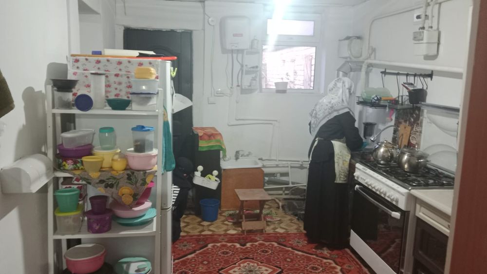 Продам дом  старый часы