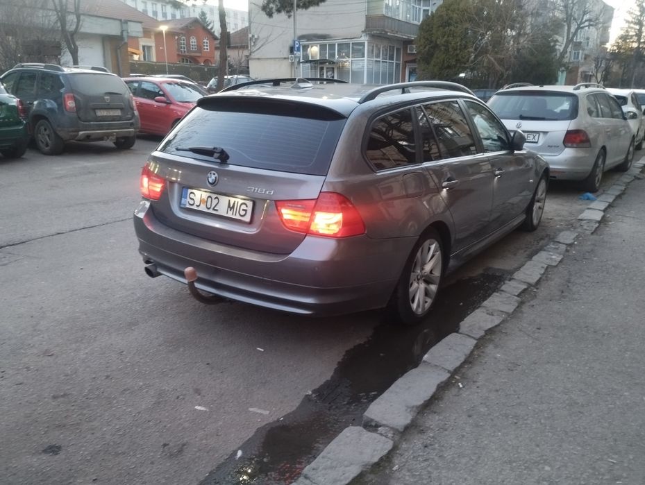 Vând BMW e91 an 2010