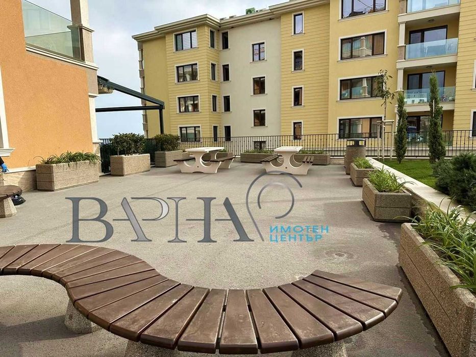 Дава се под наем Двустаен апартамент в Варна, Център - 70 кв.м за 398.82 € - Снимка #20
