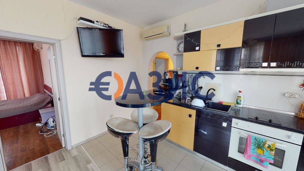 Продава се Тристаен апартамент в Поморие - 106 кв.м за 1557 €/кв.м - Снимка #8