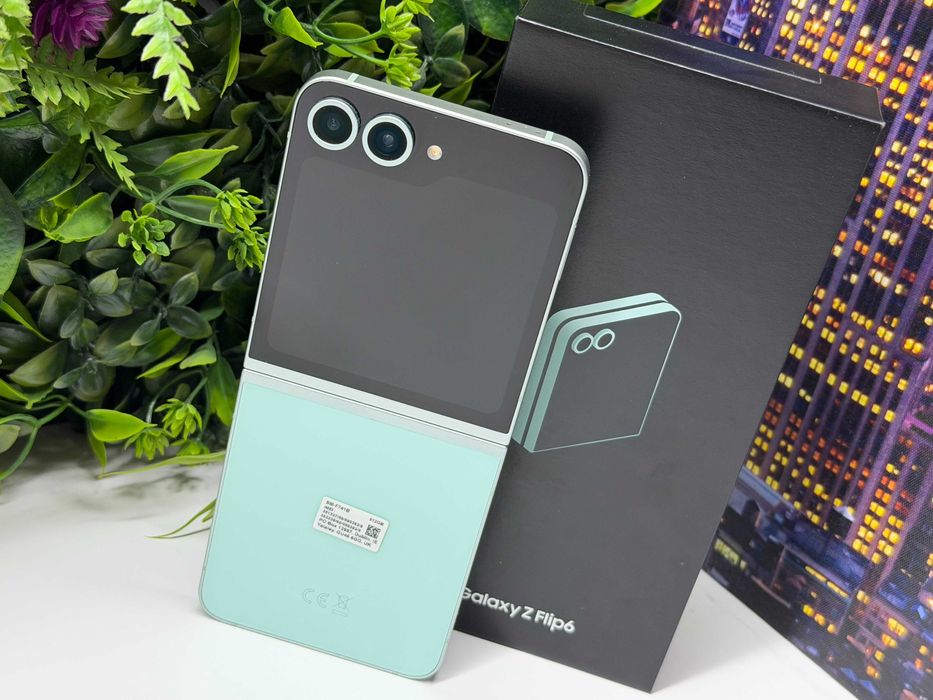 Samsung Z Flip6 512GB Mint Гаранция