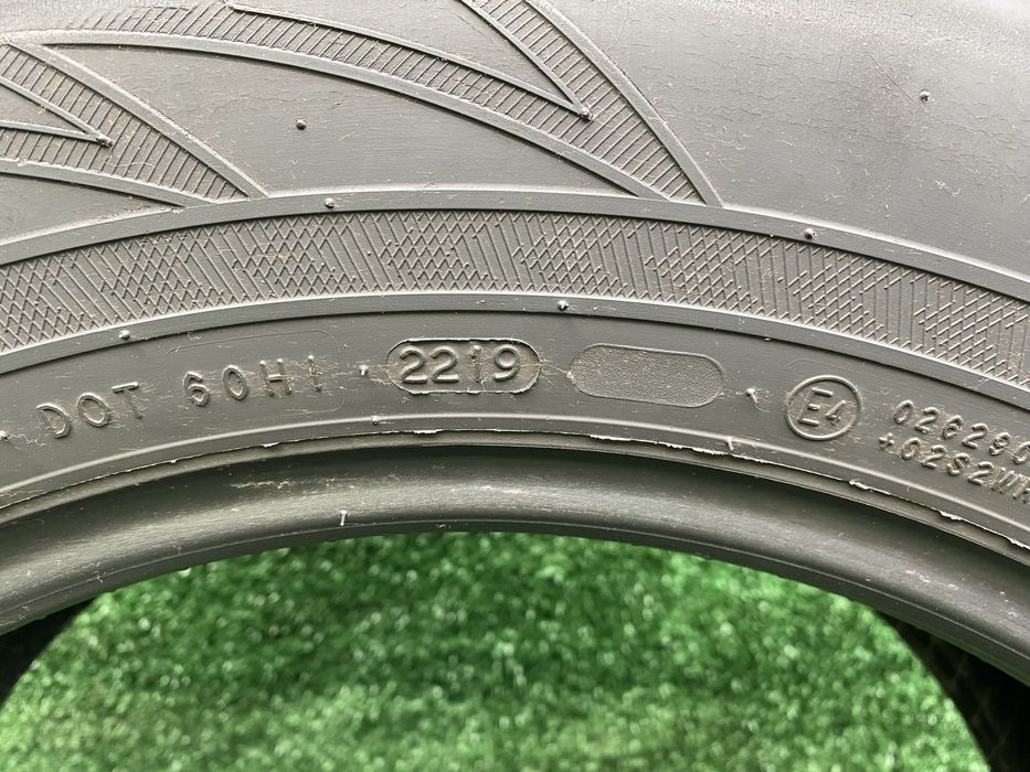 Set 4 anvelope iarna Nokian WR SUV3 225 65 R17 106H XL Dot 2219  4,5mm