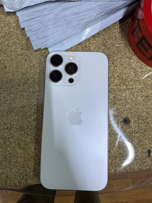 Продаю iphone 16pro max