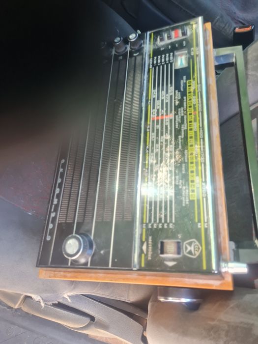 Продам ретро радиоприемник Океан 209