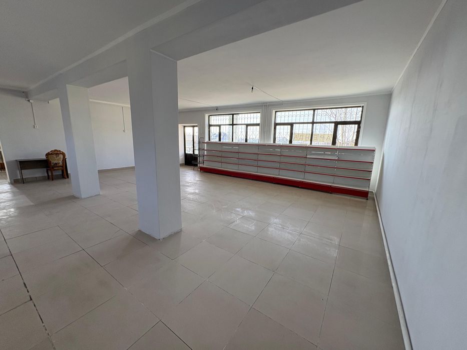Сдаётся коммерческое помещение 240 м²
