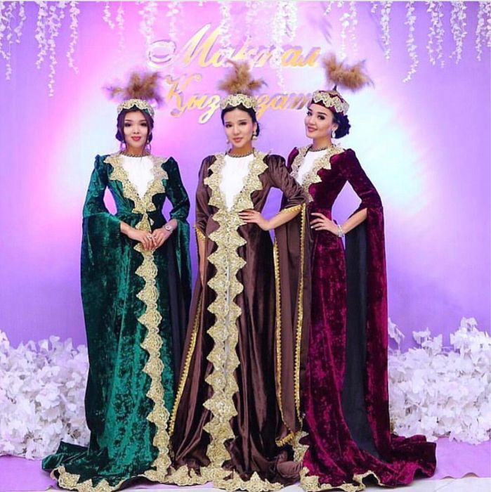 Асаба Домбыра Баян Құдалық Сырға Салу Ұзату