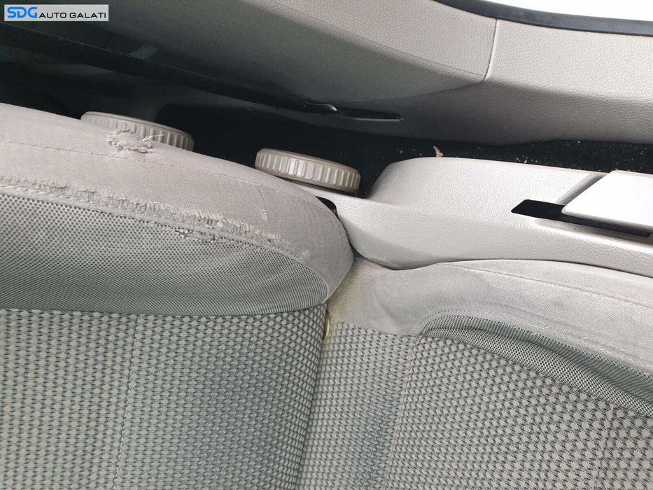 Scaun Scaune Stanga Fata Textil Fara Incalzire cu Uzura Volkswagen Golf 5 2004 - 2008 [Q2062]