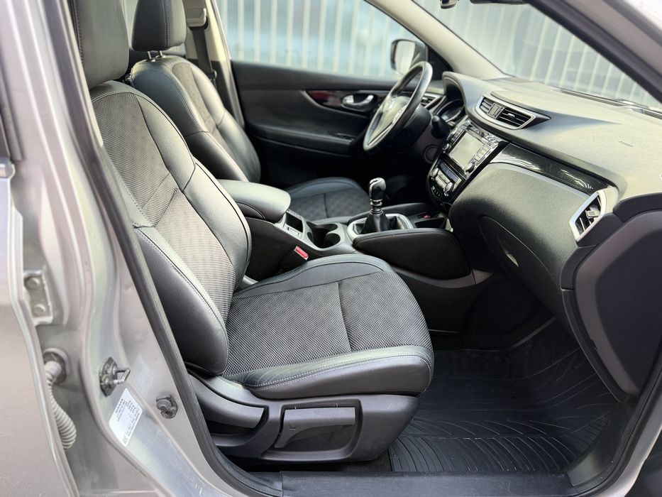 Nissan Qashqai Tekna+  185.000km/Camere 360/Panoramic/Bi-xenon/Key-less/BlindSpot
