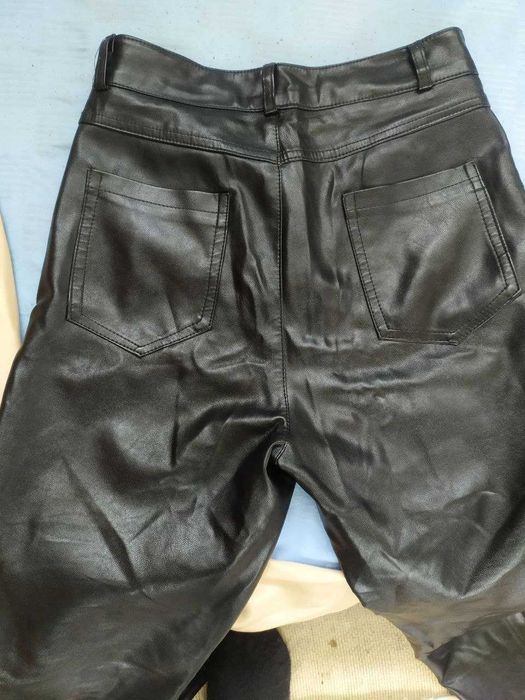 Кожаные штаны женские
