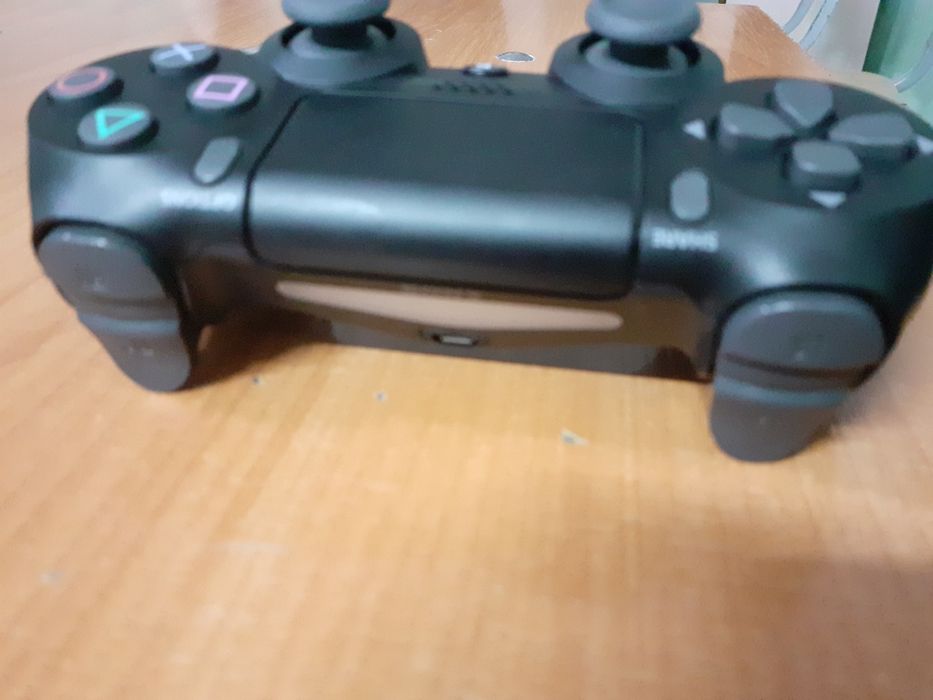 Продаю геймпад от PlayStation 4